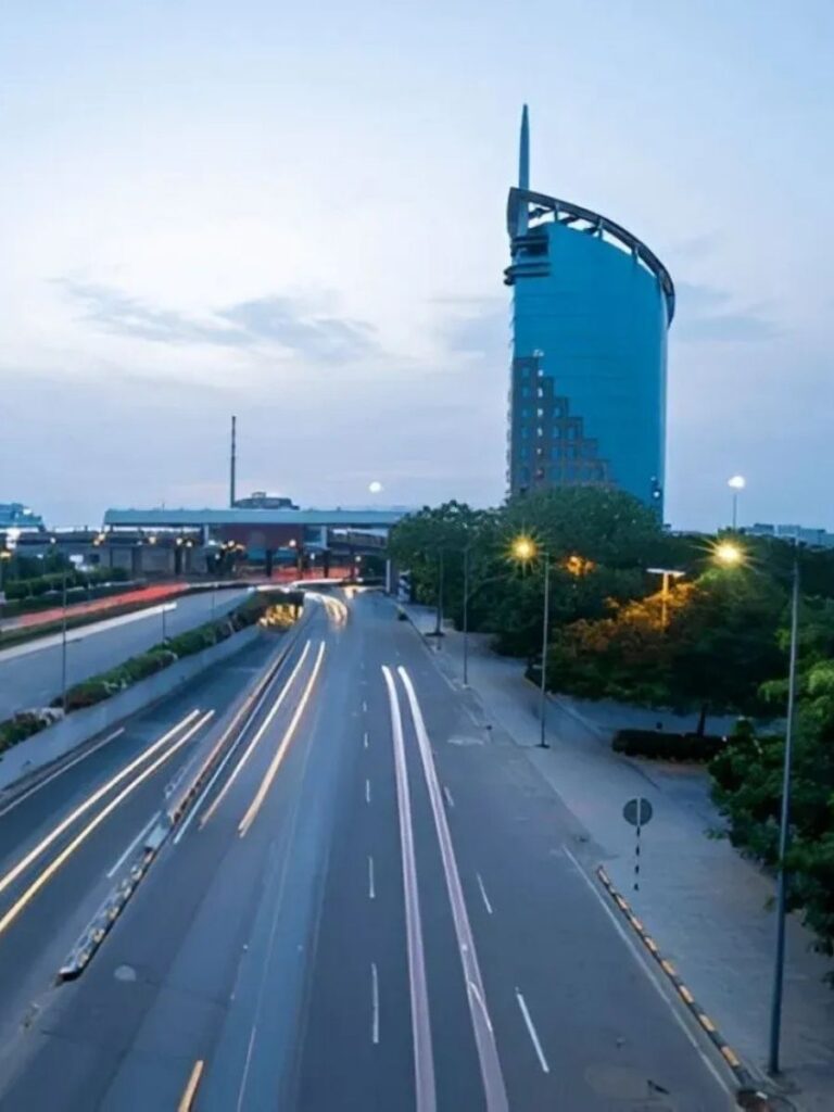 Hamilton 2 location map showing prime connectivity from Sector 28 DLF Phase 4 Gurgaon to key city landmarks